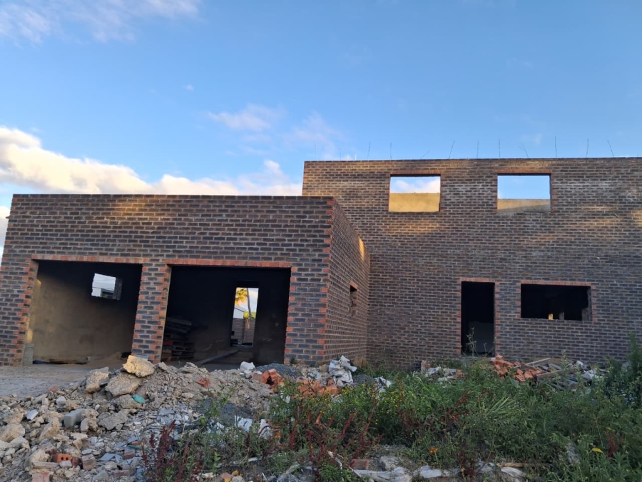 6 Bedroom Property for Sale in Sunrise On Sea Eastern Cape